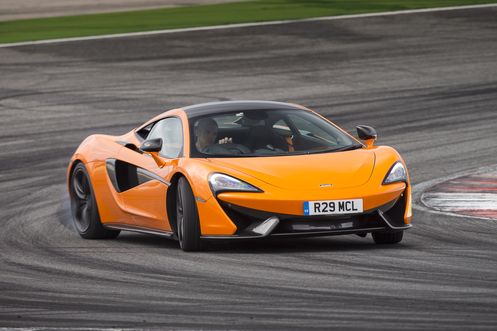 Выпускаемые модели. Макларен 570s. MCLAREN 570s Coupe. MCLAREN 570s 2015. MCLAREN 570s модель.