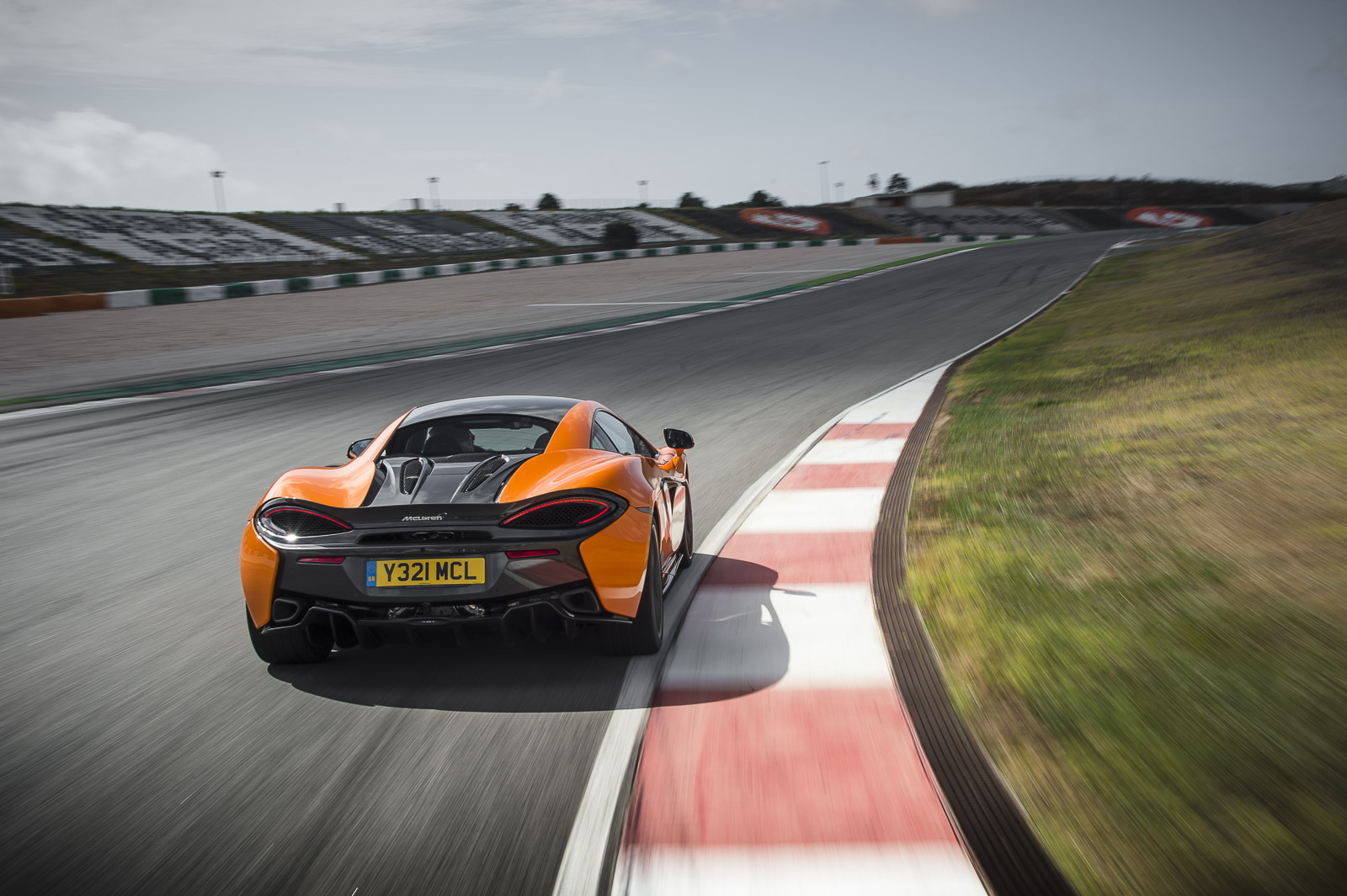 MCLAREN 570s Coupe